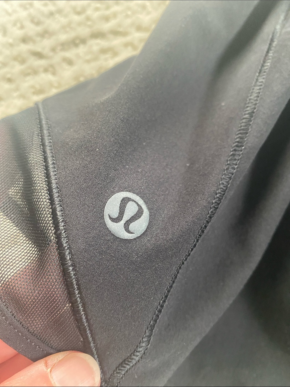 Lululemon Women’s Black Hotty Hot Running Shorts, 6 - Picture 4 of 4